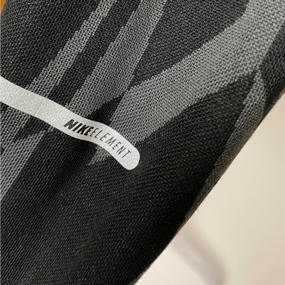 Nike Pro Women’s Dri-Fit Half Zip Athletic Jacket Black and Grey Pattern Size M - Picture 3 of 6